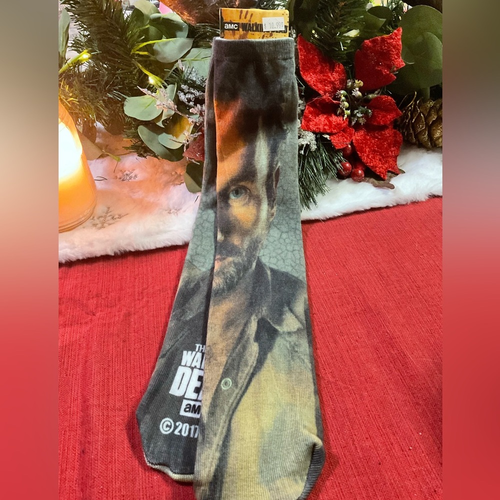 NWT WALKING DEAD RICK GRIMES SOCKS